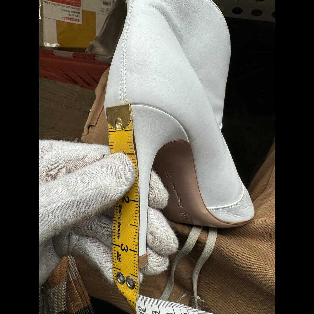 Gianvito Rossi Mable 85 Leather Pointed Toe Heel Boots White Size 37.5 - Picture 11 of 11